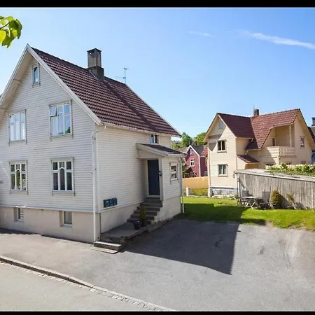 Apartment Cozy Near City Centre *